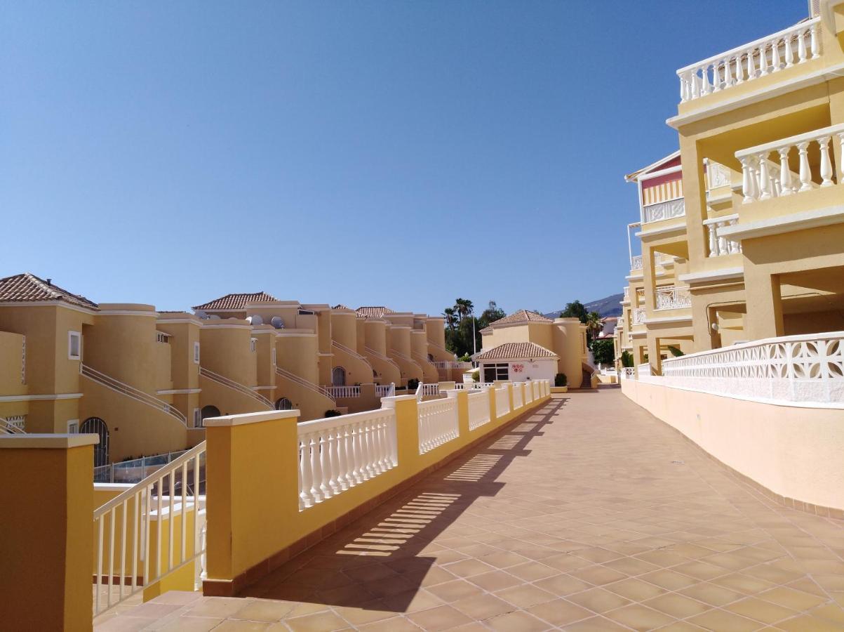 Apto. Pina De Mar أذيخي المظهر الخارجي الصورة