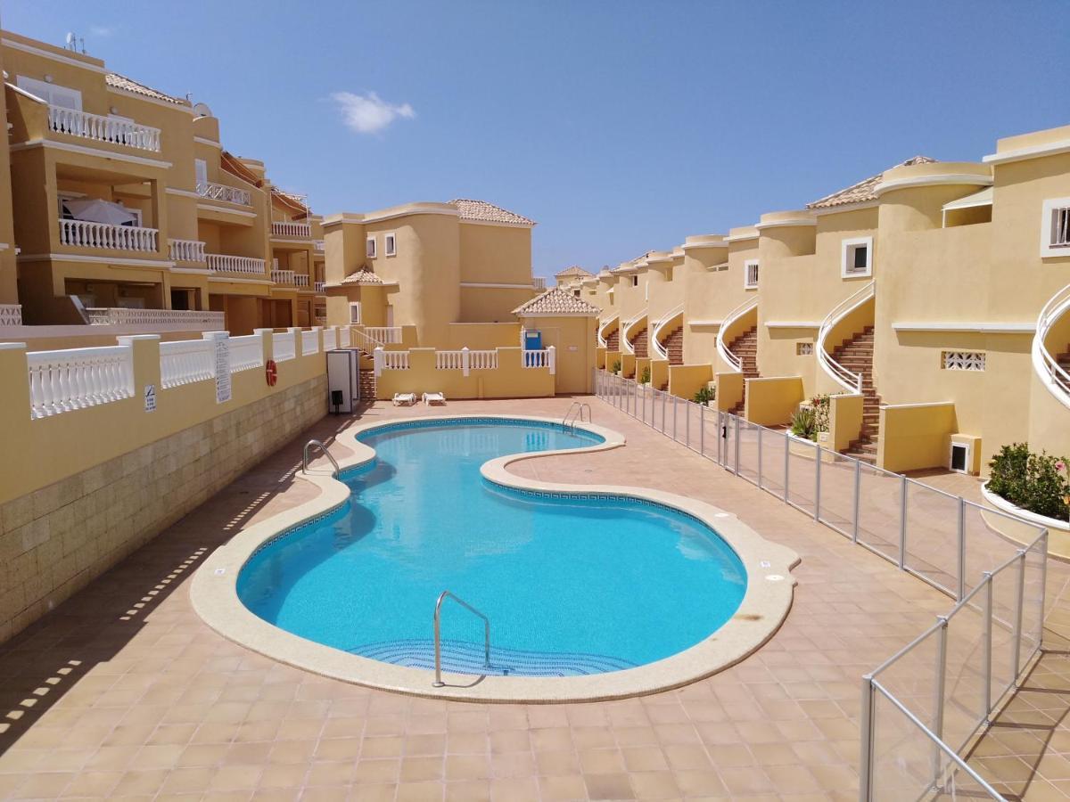 Apto. Pina De Mar أذيخي المظهر الخارجي الصورة