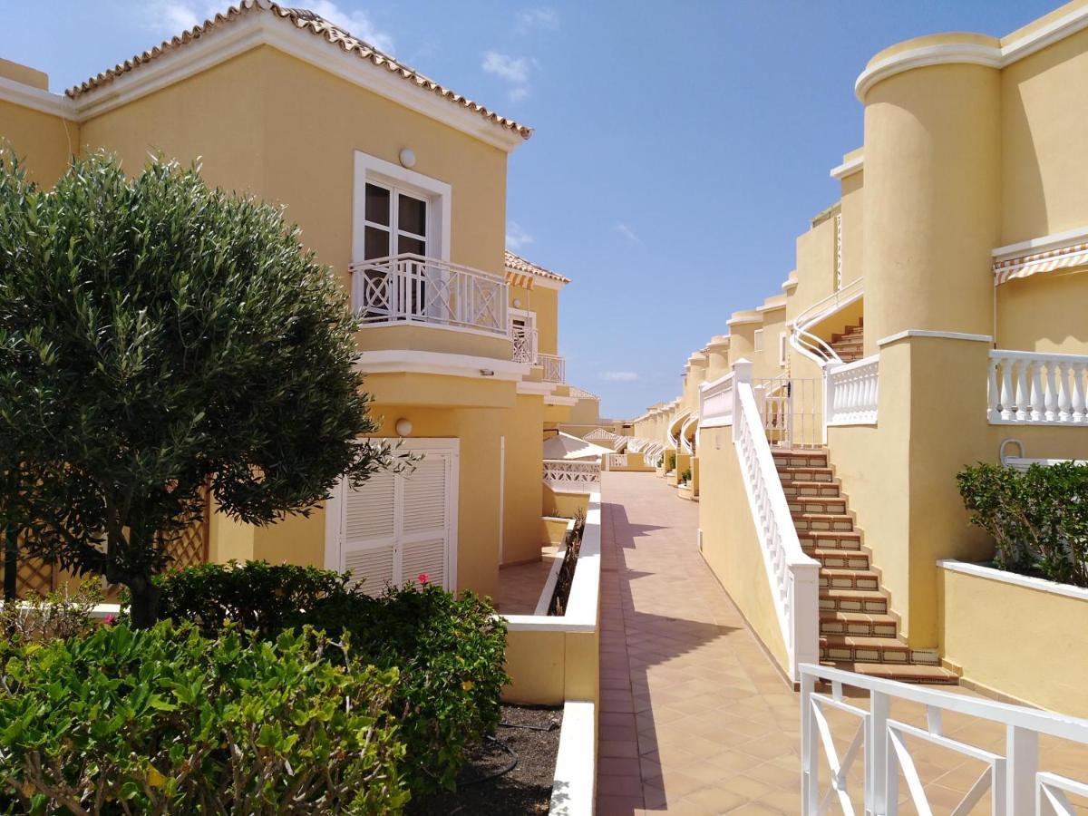 Apto. Pina De Mar أذيخي المظهر الخارجي الصورة